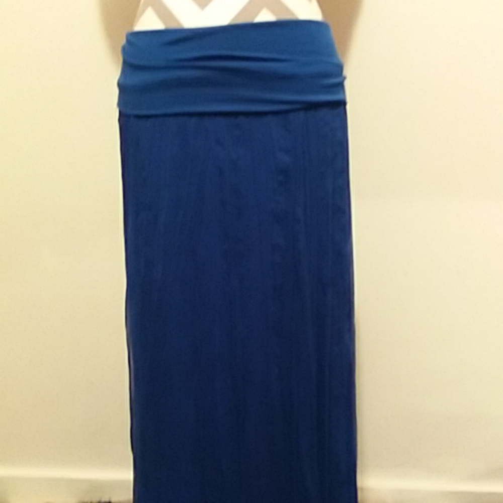 Max Mia Royal Blue long pleated skirt